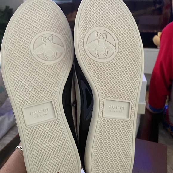 GUCCI/Women’s/Black/Falacer/Butterfly/size 6 1/2 - Picture 6 of 10